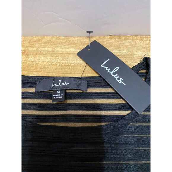 Lulu's Black Dress Sheer Sleeves and Waist Size M NWT - Picture 6 of 12